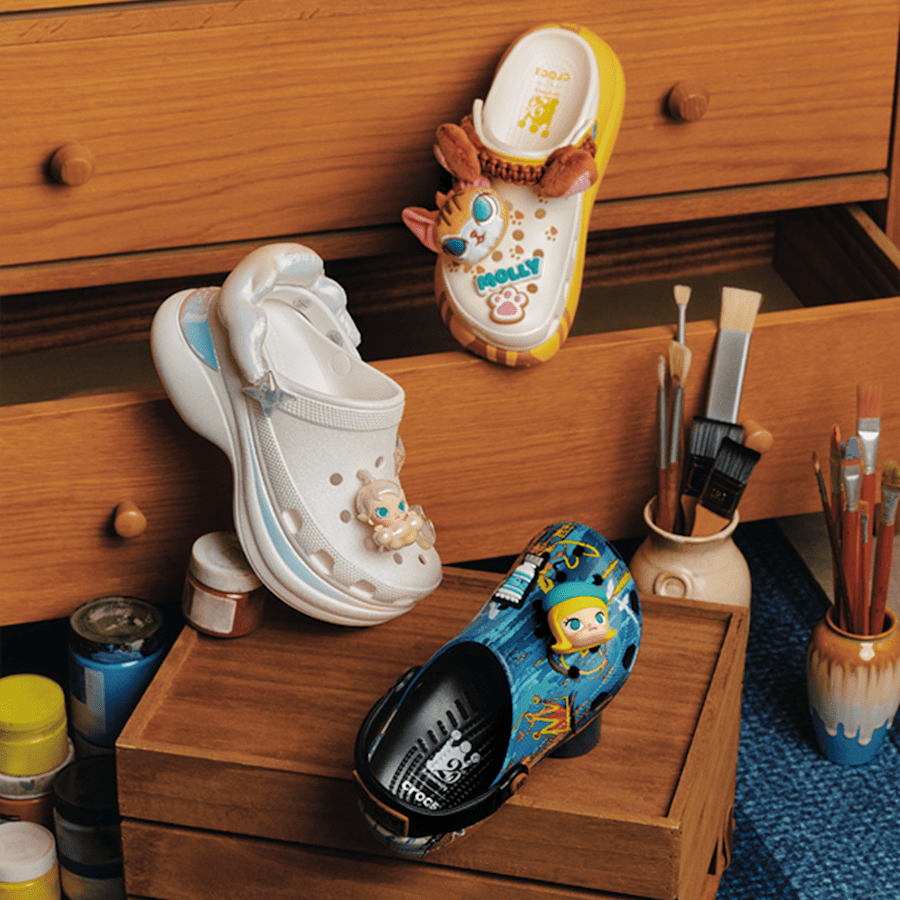 POP MART MOLLY Bae Clog - US 2624